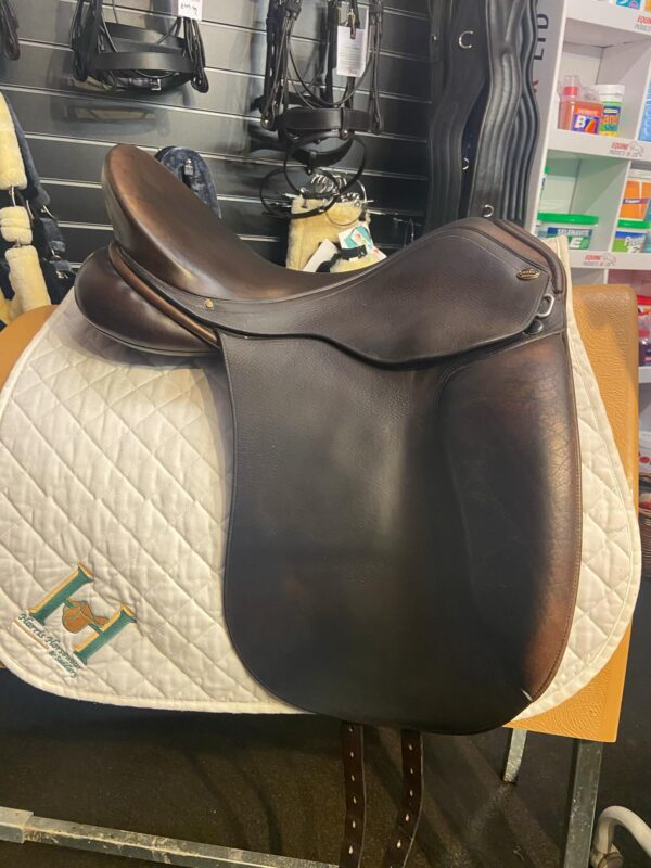 18" Sankey Dressage Saddle