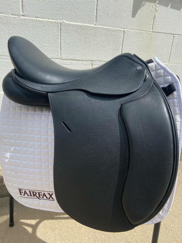 17" Cavaletti Collection Dressage Saddle - Image 2